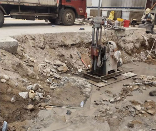 西双版纳公路下沉压浆